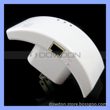 Wireless Router WiFi Repeater 300Mbps Wps 802.11b/G/N Router Range Expander Antennas with Us/EU/Au/UK Plug